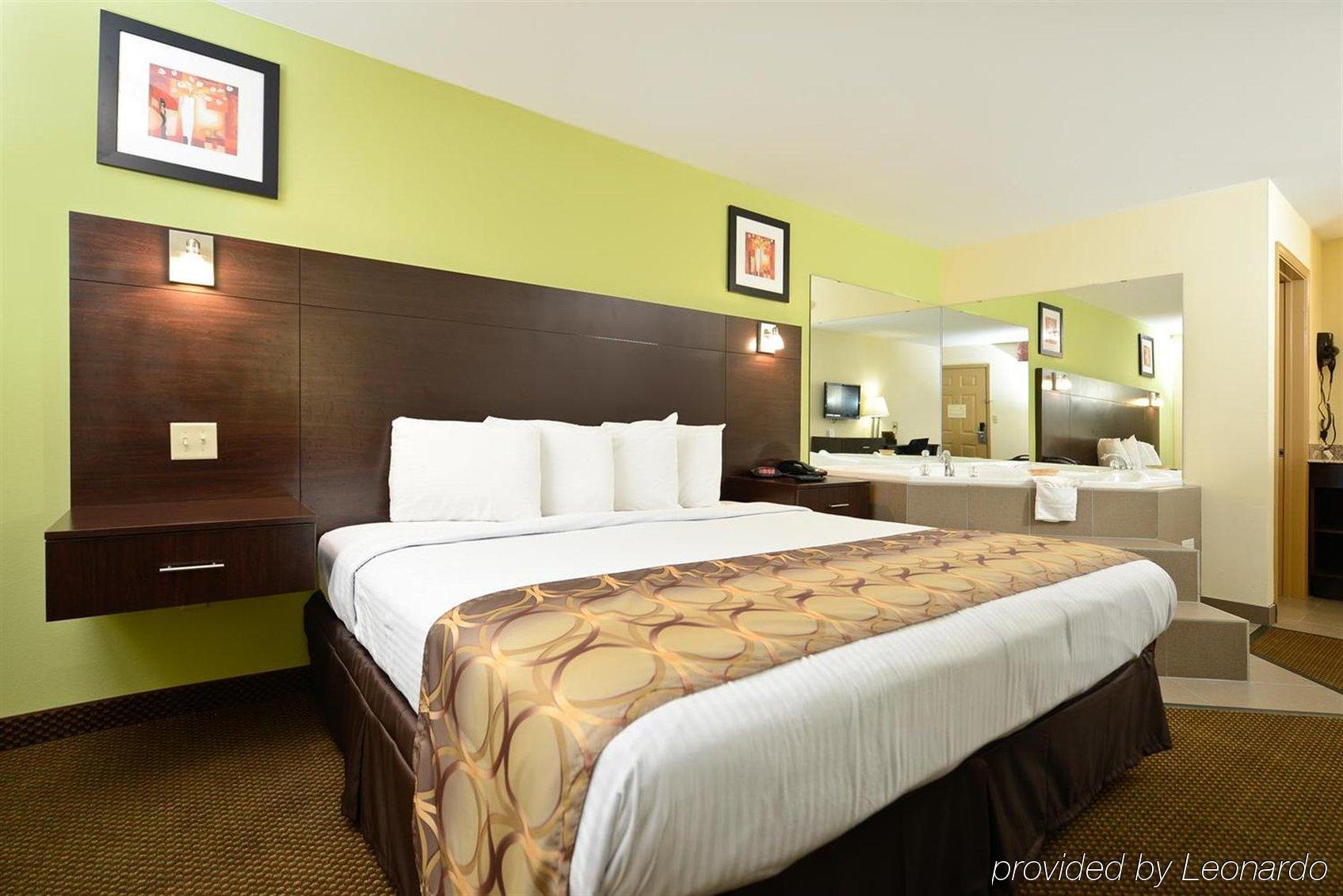 Americas Best Value Inn Lake Charles Interstate 210 Room photo
