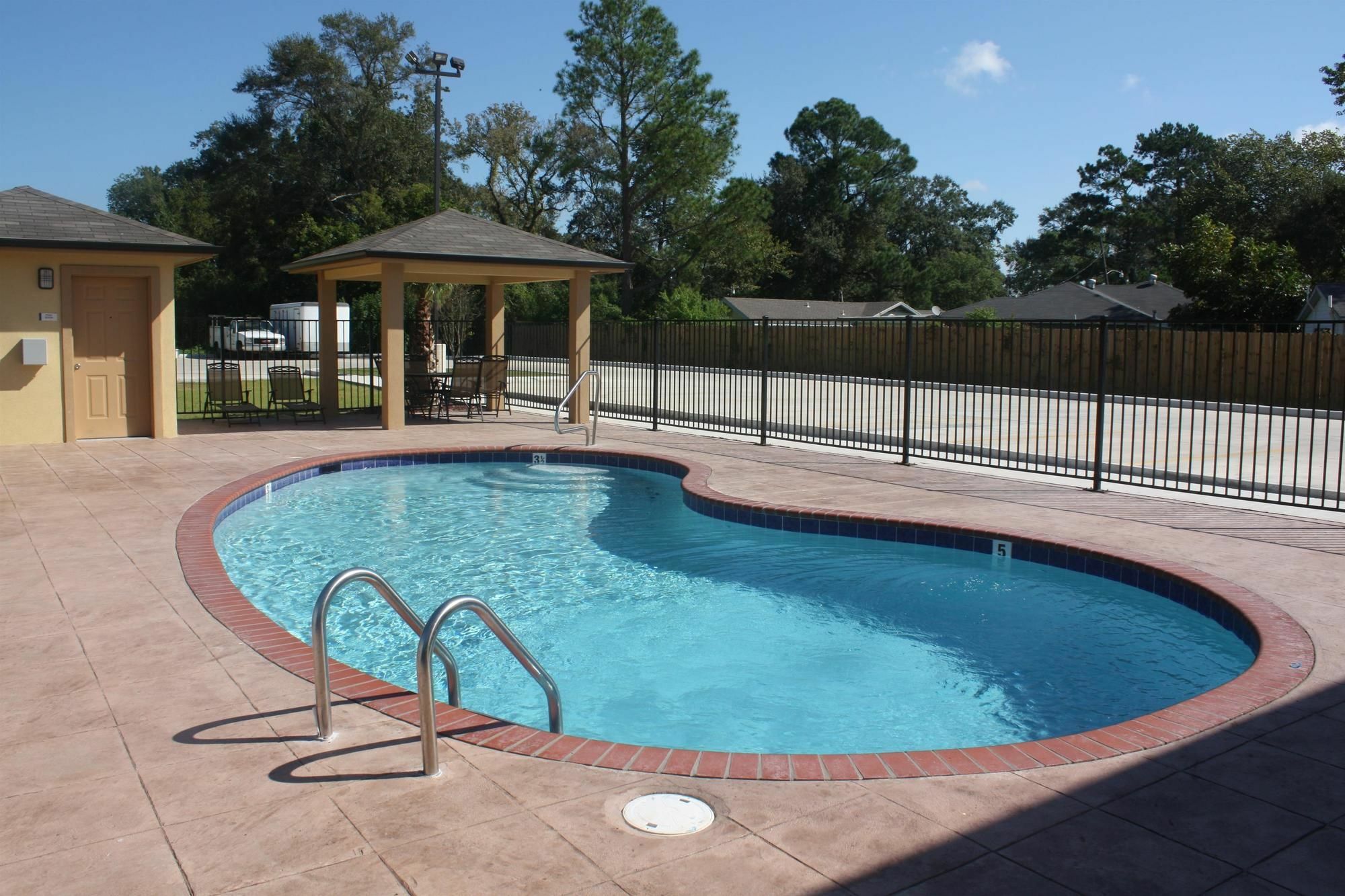 Americas Best Value Inn Lake Charles Interstate 210 Facilities photo